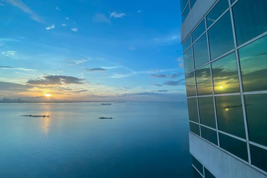 The Maritime Suite @ Panoramic Duplex 海景の家 Jelutong Esterno foto